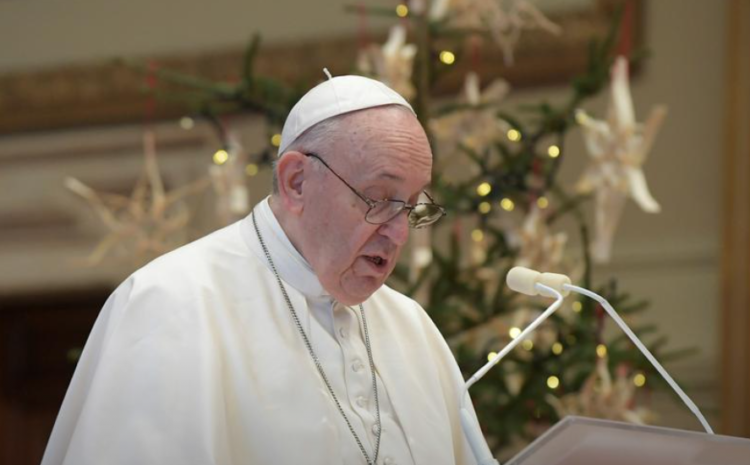  In Christmas message curbed by COVID, pope calls on nations to share vaccines