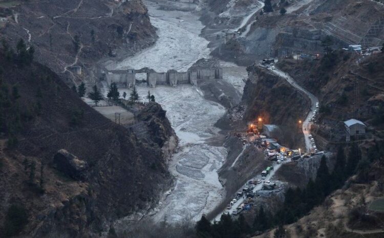  ‘Hanging’ glacier broke off to trigger India flood