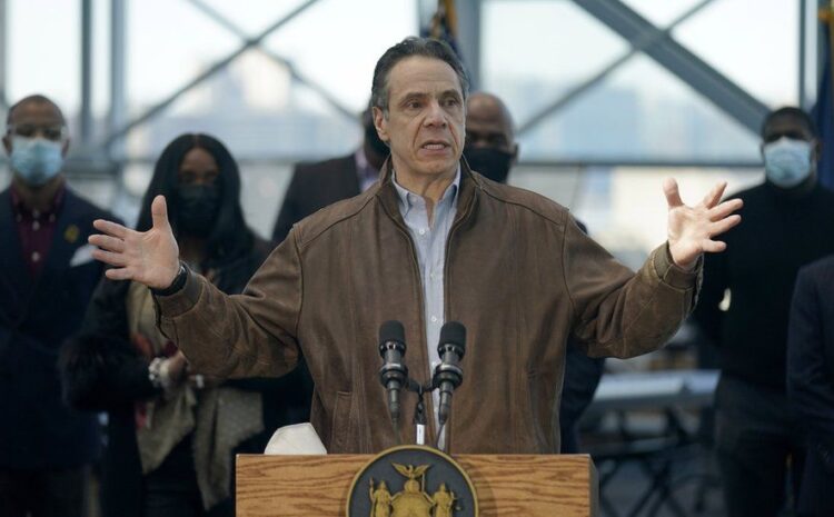 Cuomo: Pressure mounts as senators tell New York governor to quit