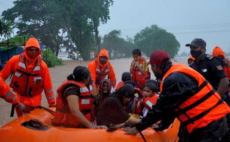 India monsoon: Rescuers search for survivors after heavy rains