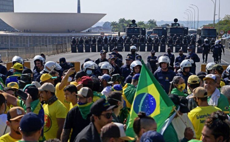  Brazil on edge as Bolsonaro supporters march on Congress