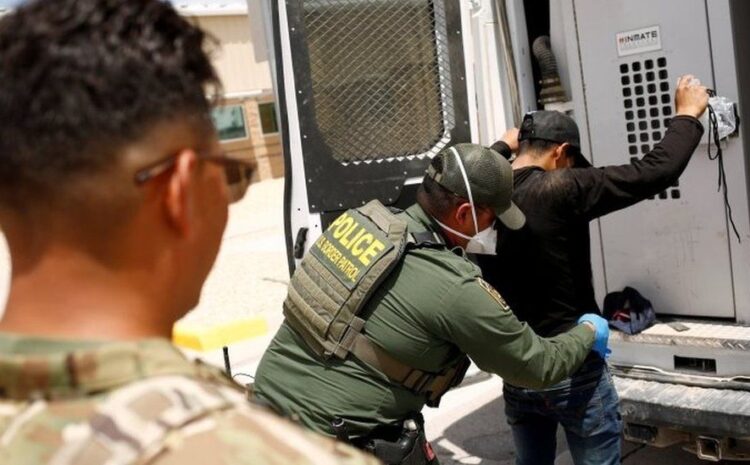 Record high migrant detentions at US-Mexico border