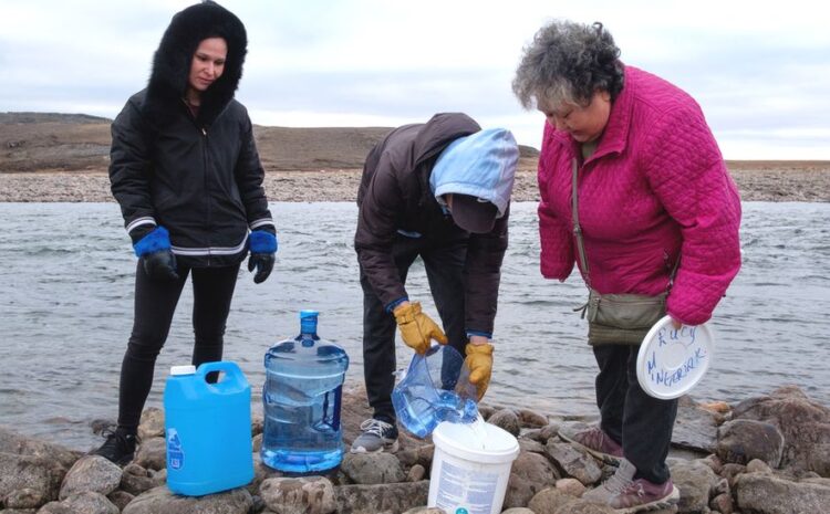 Iqaluit: A month without clean water in Canada’s north