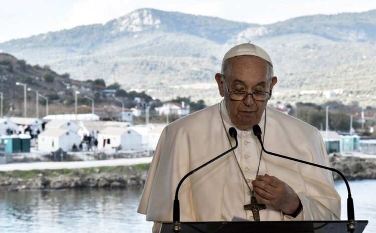  Pope condemns treatment of migrants in Europe