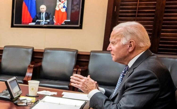 Ukraine tensions: Putin tells Biden new sanctions could rupture ties