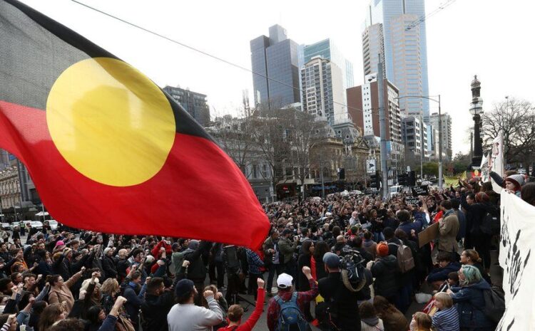 Aboriginal flag: Australian government secures copyright after row