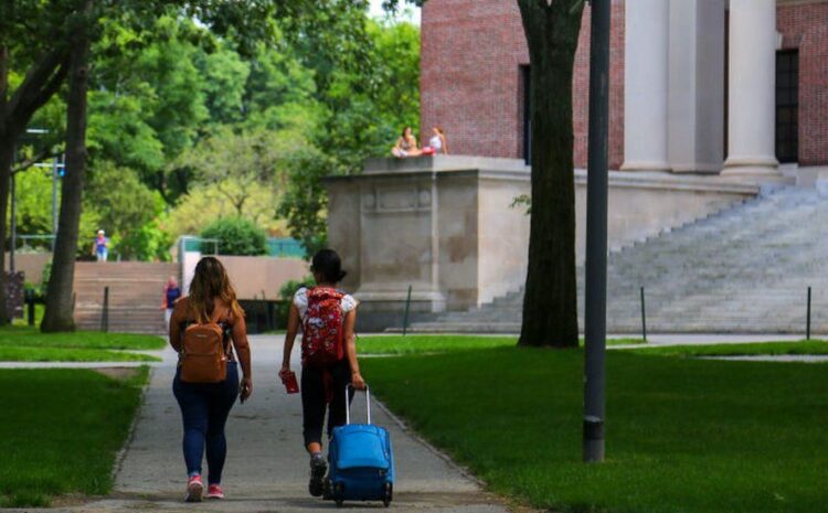 Top court to weigh end to race-based US college admissions