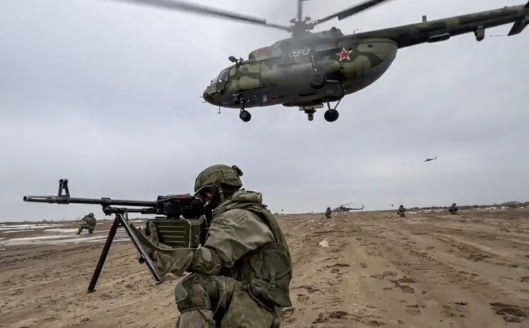  Ukraine crisis: Russia keeps troops in Belarus amid Ukraine fears