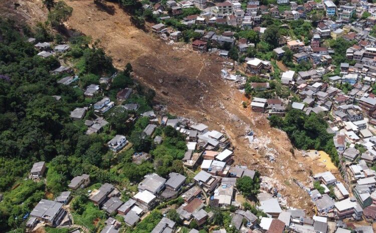 Petrópolis: Hopes fade for survivors in flood-hit Brazil city