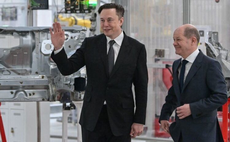  Tesla: Elon Musk opens delayed ‘gigafactory’ in Berlin