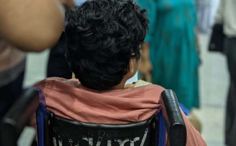  IndiGo: Anger after India airline removes disabled teenager