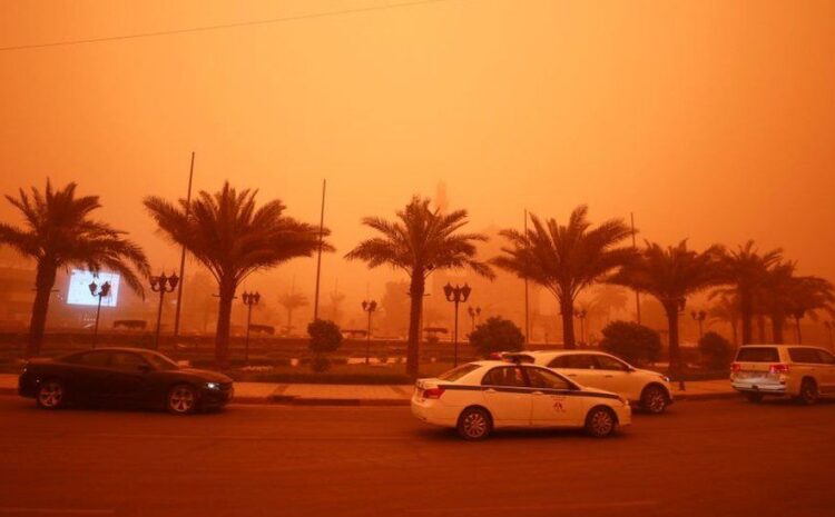 Iraq dust storm: Flights grounded in Baghdad and Najaf as skies turn orange