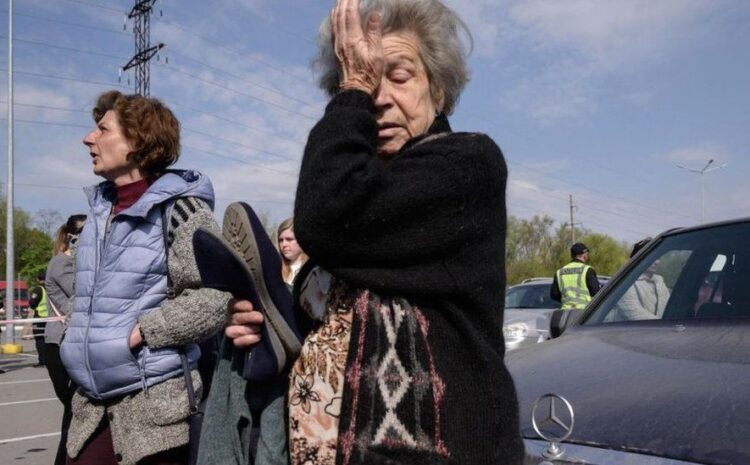  Ukraine war: Hundreds trapped in Mariupol steelworks despite evacuations